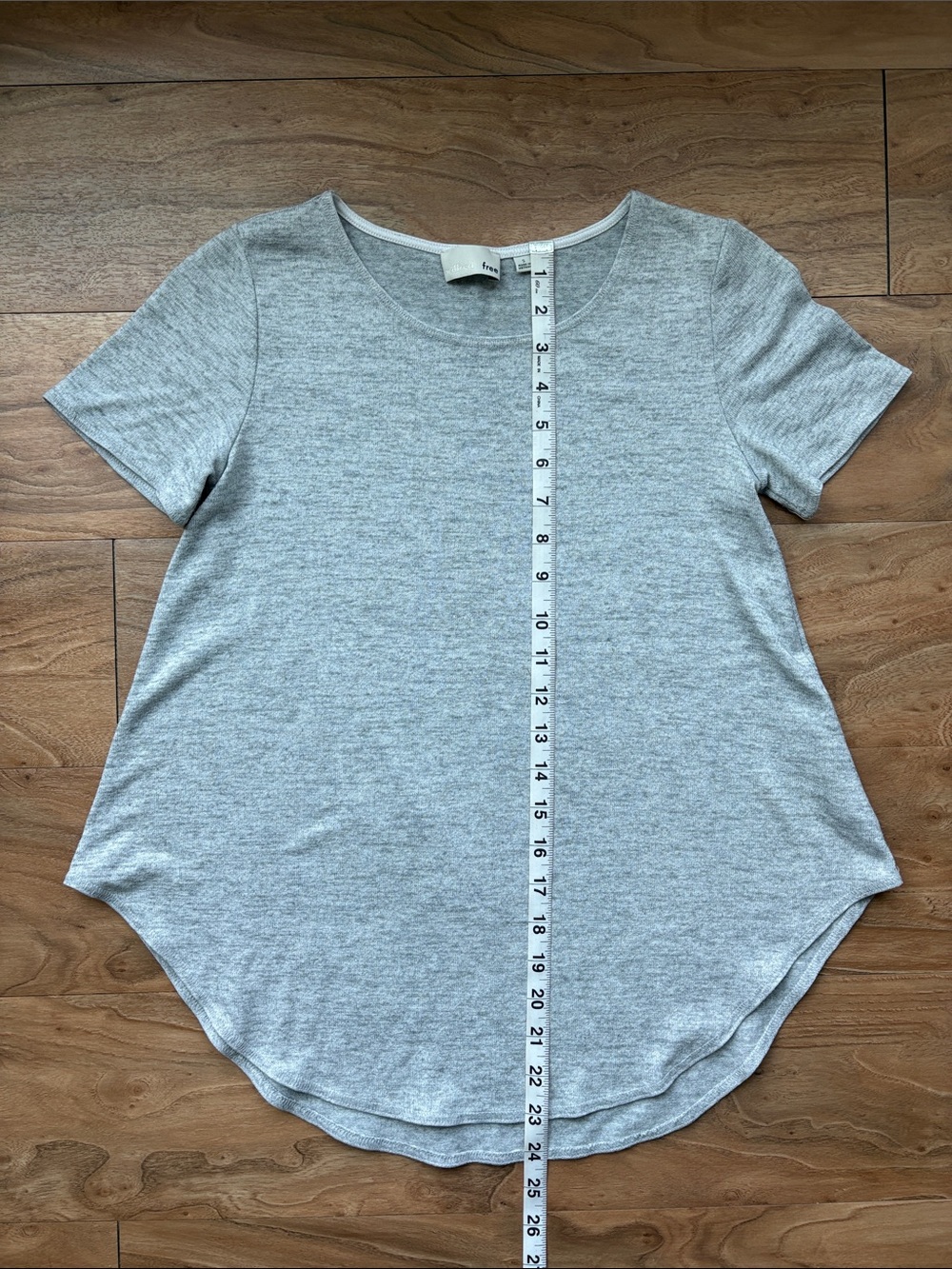Aritzia Heather Light Gray Scoop Neck Short Sleeve Tee